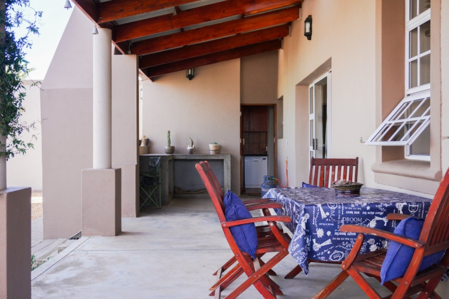 4 Bedroom Property for Sale in Ladismith Western Cape